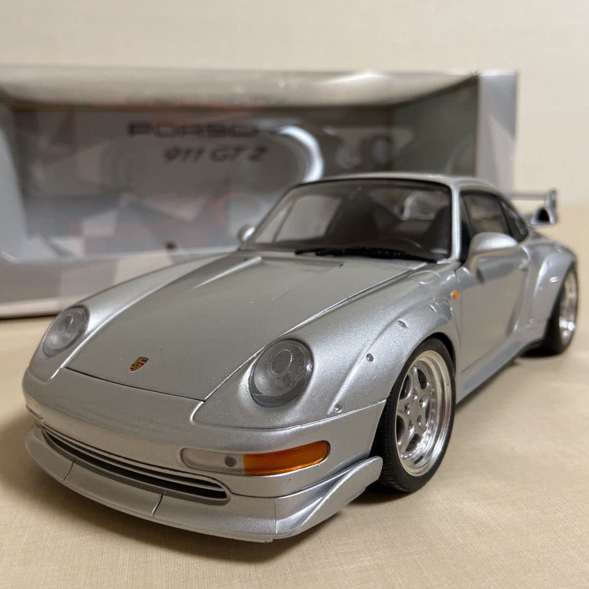 【希少】PORSCHE ポルシェ 911 GT2 UTモデル 1/18 Amazon | UT.models：1/18 ミニカー911 GT2 STREET 1997 (Silver
